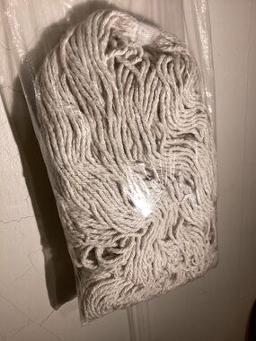 Rubbermaid Cotton Dura Pro Mop Head 20 oz cotton- Off-White